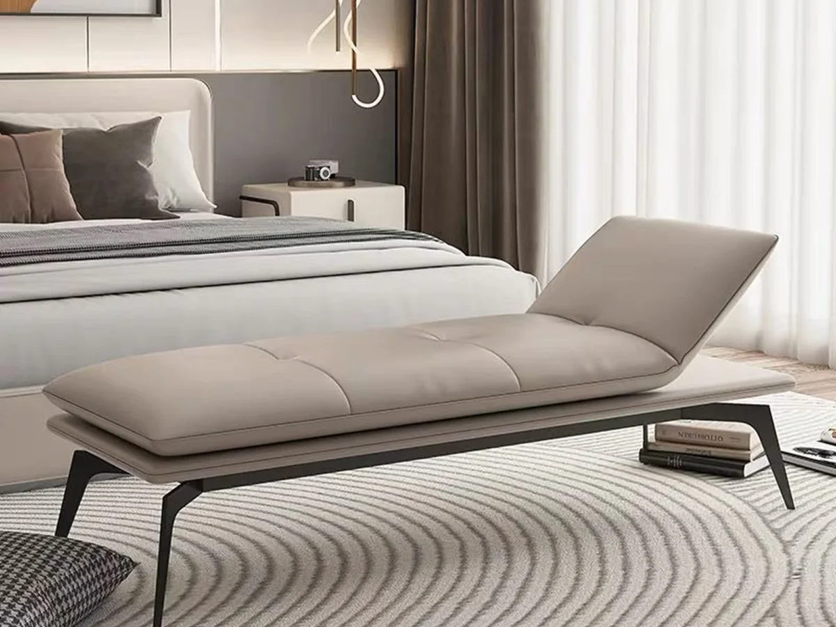 No. 5 bed footstool# - Image 1